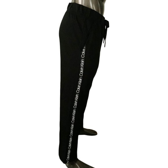NWT CALVIN KLEIN AUTHENTIC LOGO TAPE MEN'S BLACK SLEEPWEAR JOGGER PANTS SIZE L - Picture 2 of 5